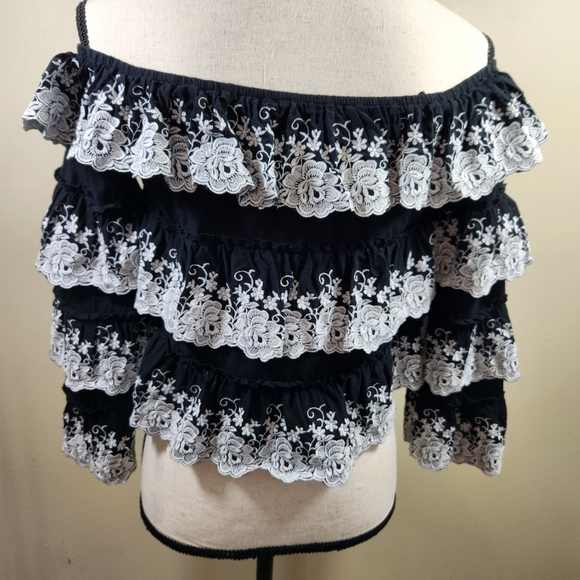 wms gianni bini tiered ruffled embroidered lacey cropped top sz s feminine boho - Picture 8 of 12